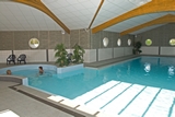 VM piscines, votre devis pour la construction de piscine professionnelle, bassin intérieur et spa.